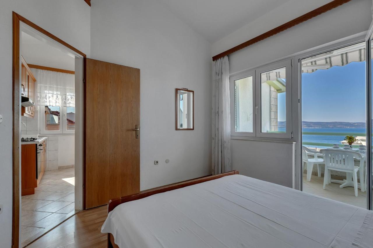 Apartments Tihomir Musac Omis Exterior photo