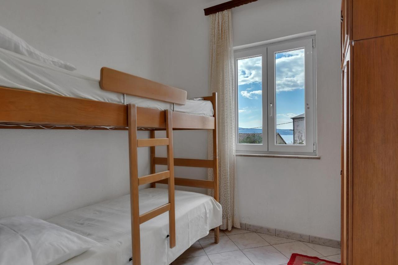Apartments Tihomir Musac Omis Exterior photo