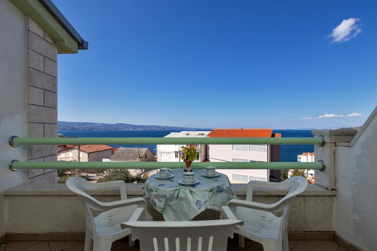 Apartments Tihomir Musac Omis Exterior photo